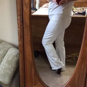 Like new NYDJ straight leg jeans